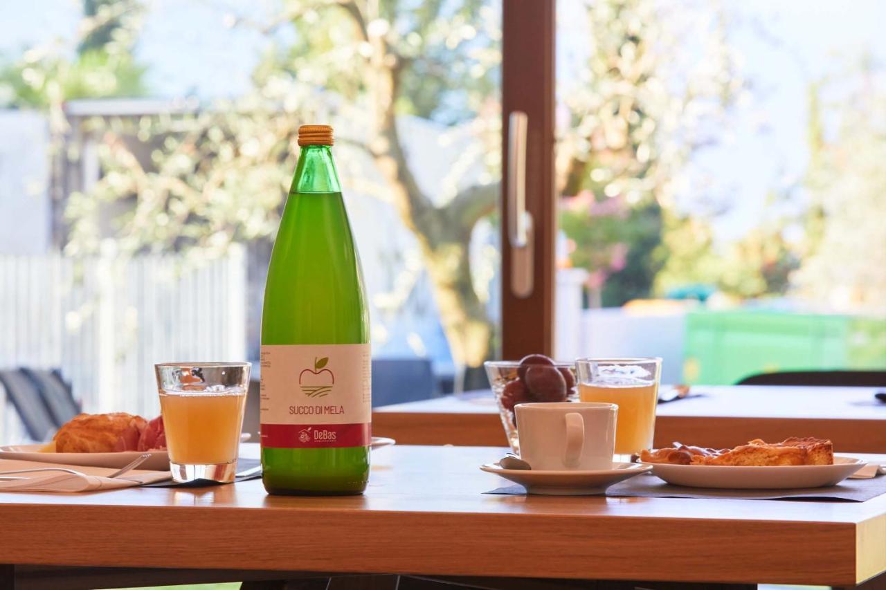 Agriturismo De Bas Riva del Garda Ngoại thất bức ảnh