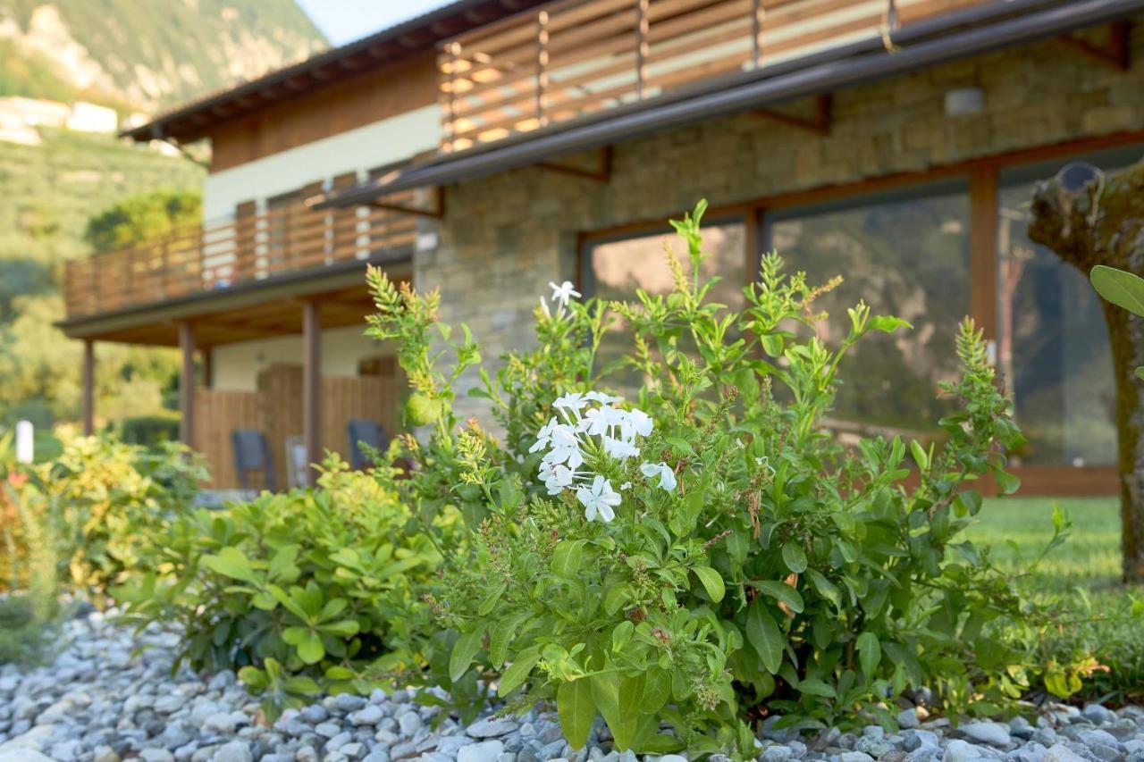 Agriturismo De Bas Riva del Garda Ngoại thất bức ảnh